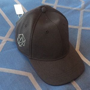 Lululemon On The Fly x Ghost Race cap